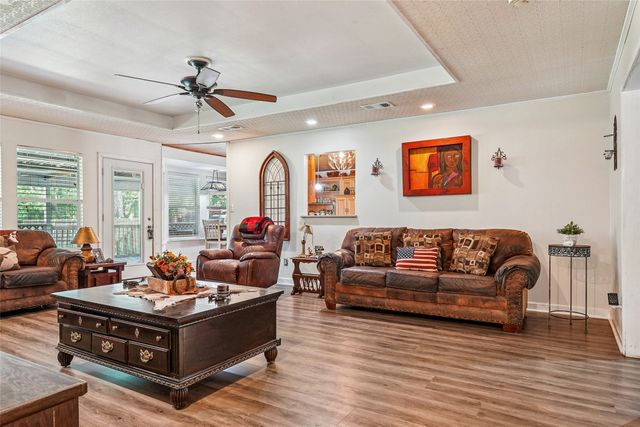 211 Ashford Lane, Midlothian, TX 76065