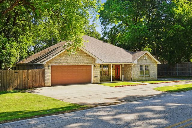 211 Ashford Lane, Midlothian, TX 76065
