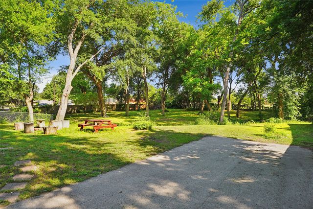 211 Ashford Lane, Midlothian, TX 76065