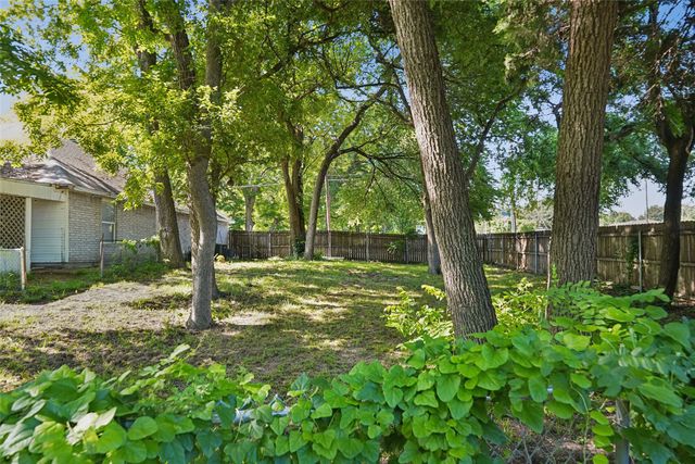211 Ashford Lane, Midlothian, TX 76065