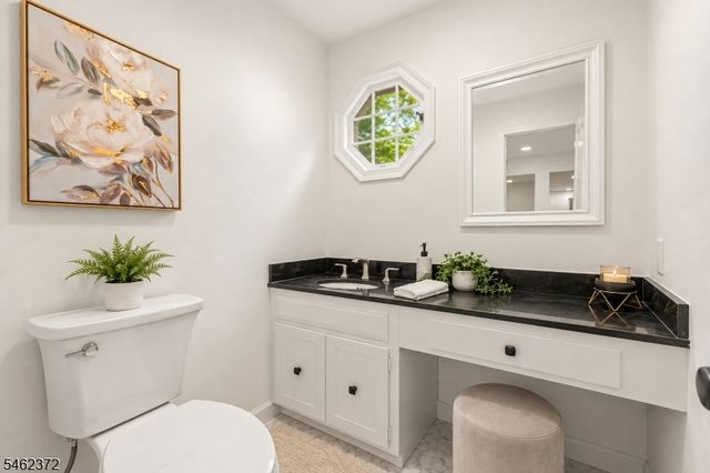 76 Mohawk Rd, Millburn Twp., NJ 07078
