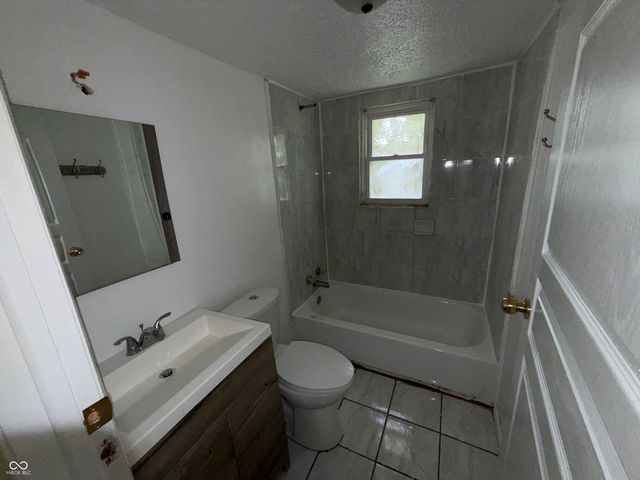 2830 Eastern Avenue, Indianapolis, IN 46218
