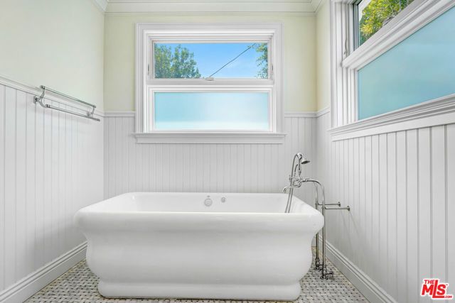 11540 Clover Avenue, Los Angeles, CA 90066