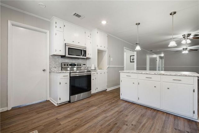 11056 Wisteria Street, Irvington, AL 36544