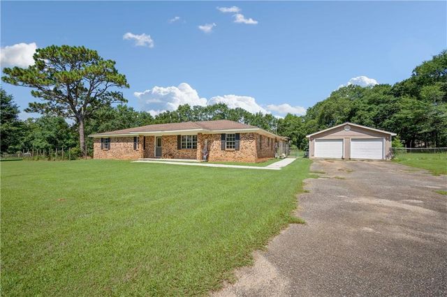 11056 Wisteria Street, Irvington, AL 36544