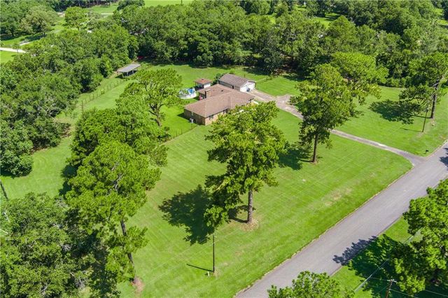 11056 Wisteria Street, Irvington, AL 36544