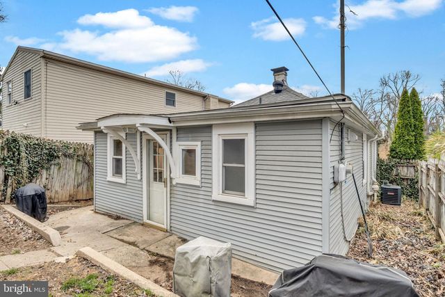 1305 S ALBEMARLE ST, York, PA 17403