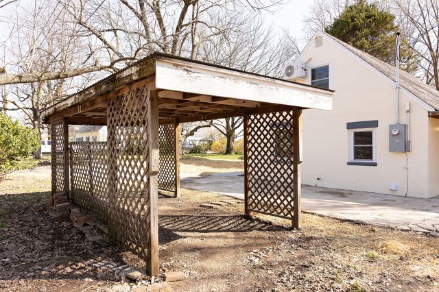 1008 Frisco Street, Monett, MO 65708