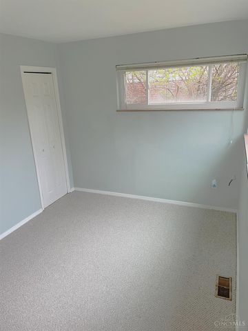 990 Covedale Avenue, Cincinnati, OH 45238