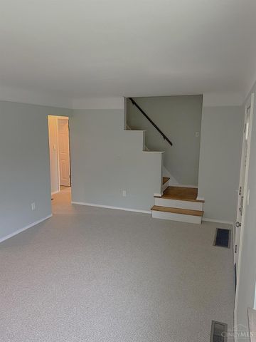 990 Covedale Avenue, Cincinnati, OH 45238