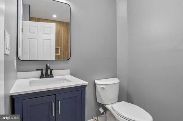 422 W HANOVER ST, Trenton, NJ 08618