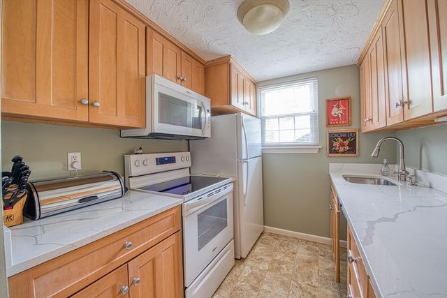 7 Patricia Drive 7, Stoughton, MA 02072