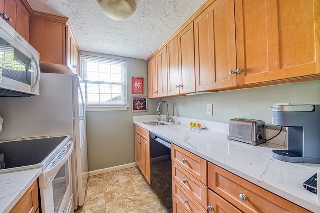 7 Patricia Drive 7, Stoughton, MA 02072
