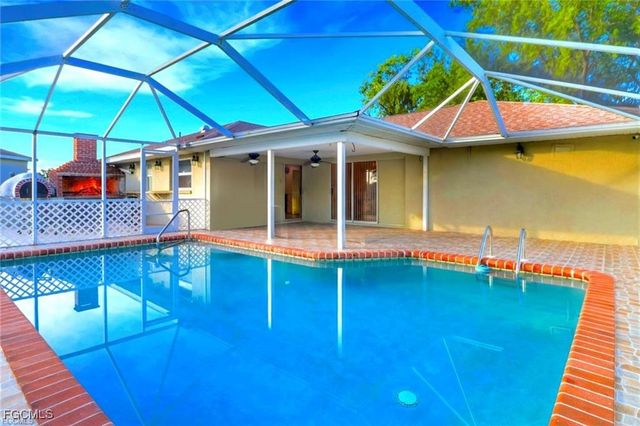 601 SE 31st ST, Cape Coral, FL 33904