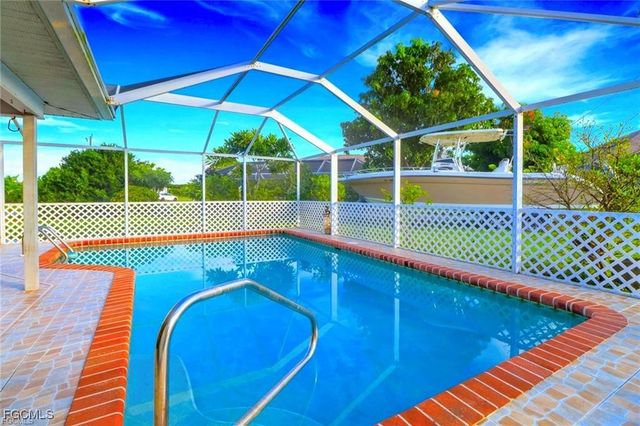 601 SE 31st ST, Cape Coral, FL 33904