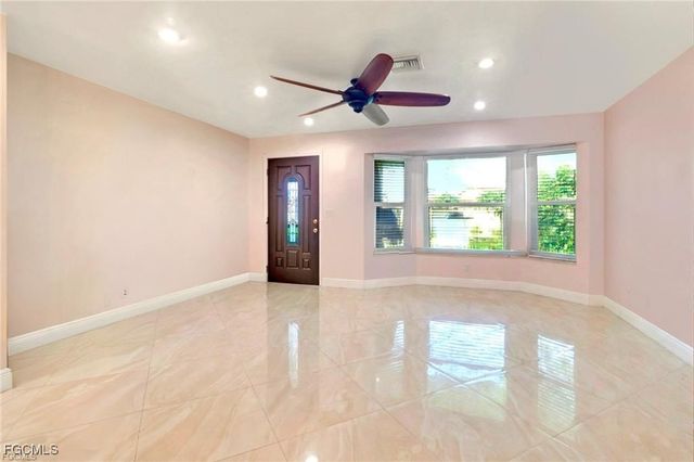 601 SE 31st ST, Cape Coral, FL 33904