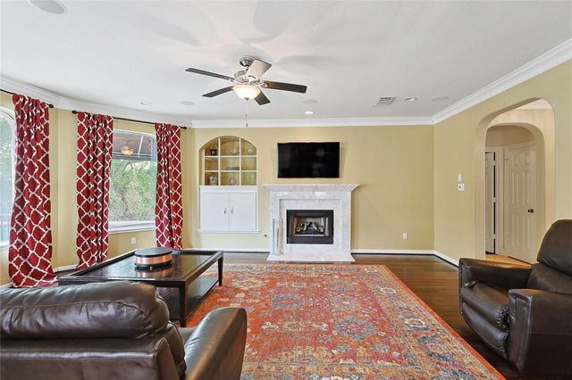 1415 Meadow Hill Drive, Sugar Land, TX 77479