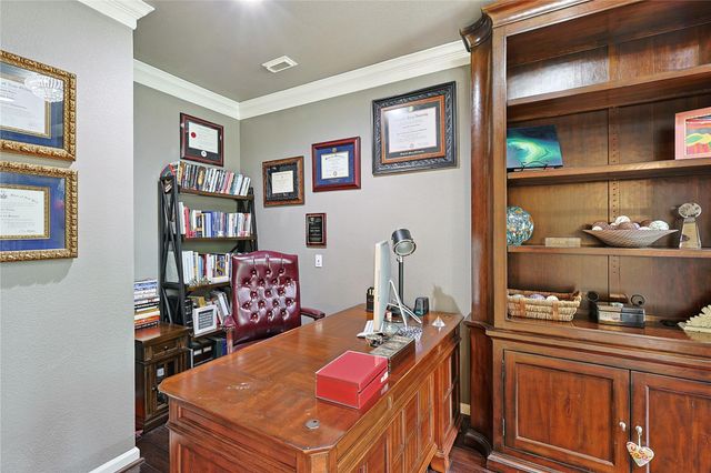 1415 Meadow Hill Drive, Sugar Land, TX 77479