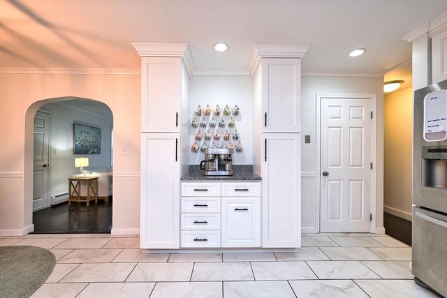 340 Kaufman Rd, Somerset, MA 02726