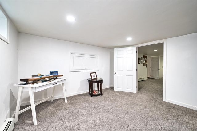 340 Kaufman Rd, Somerset, MA 02726