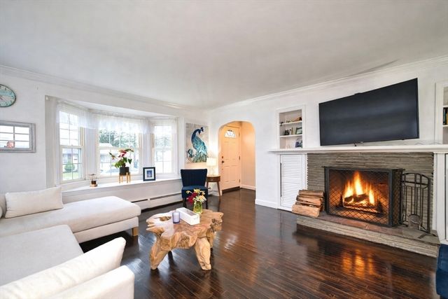 340 Kaufman Rd, Somerset, MA 02726