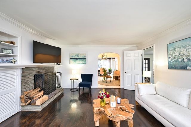 340 Kaufman Rd, Somerset, MA 02726