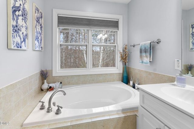 47 Abernathy Drive, Chapel Hill, NC 27517