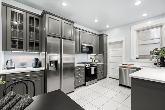 345 Commonwealth Ave 7, Boston, MA 02115