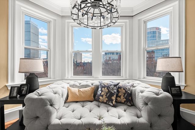 345 Commonwealth Ave 7, Boston, MA 02115