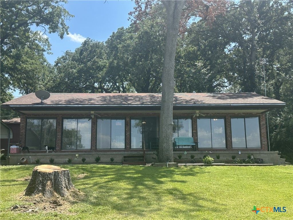 402 Lcr Redbud A, Mexia, TX 76667