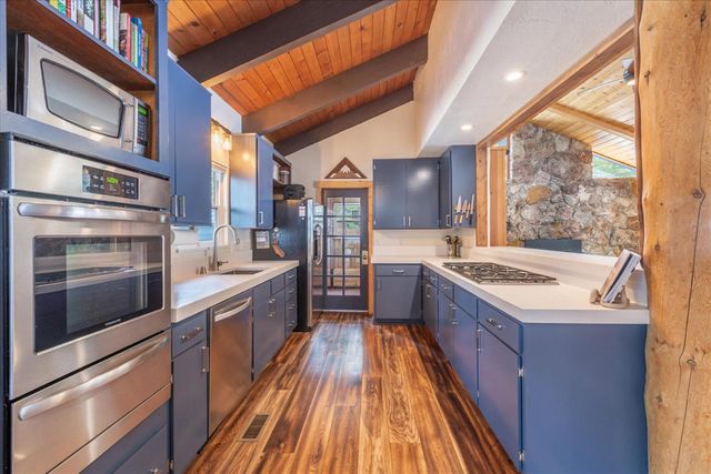 555 Virginia Dr, Tahoe City, CA 96145