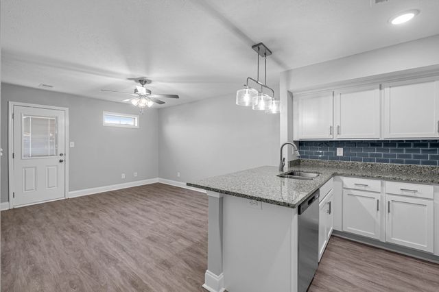 1000 Henry Place Blvd Unit 401, Clarksville, TN 37042