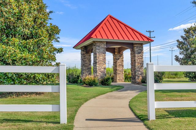 1000 Henry Place Blvd Unit 401, Clarksville, TN 37042