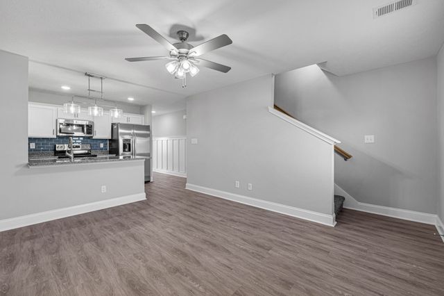 1000 Henry Place Blvd Unit 401, Clarksville, TN 37042