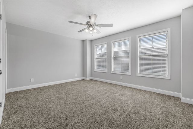 1000 Henry Place Blvd Unit 401, Clarksville, TN 37042