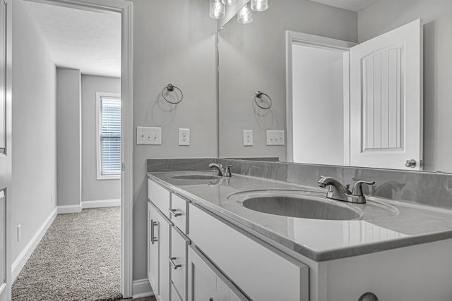 1000 Henry Place Blvd Unit 401, Clarksville, TN 37042