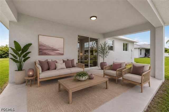 1125 NE 4th AVE, Cape Coral, FL 33909