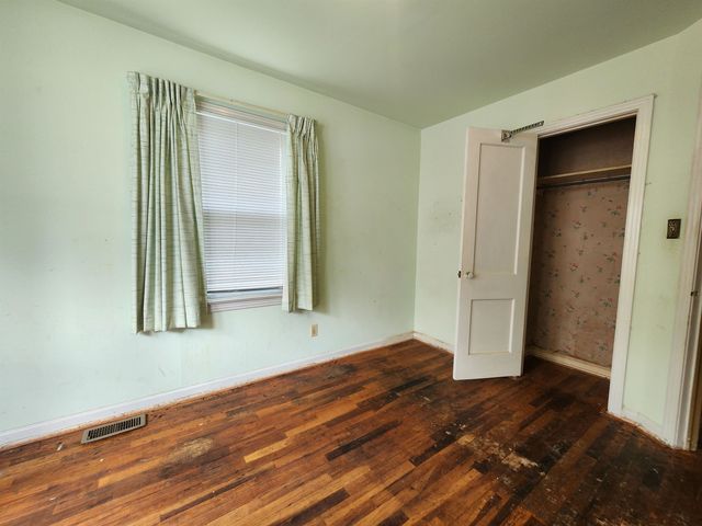 2344 N Mascot Ave, Wichita, KS 67204