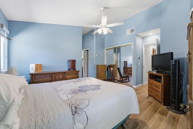 42423 Waterford Way, Quartz Hill, CA 93536