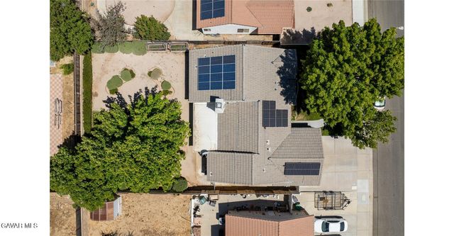 42423 Waterford Way, Quartz Hill, CA 93536