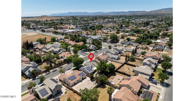 42423 Waterford Way, Quartz Hill, CA 93536