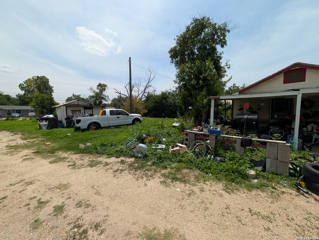 513 RICE RD, San Antonio, TX 78220