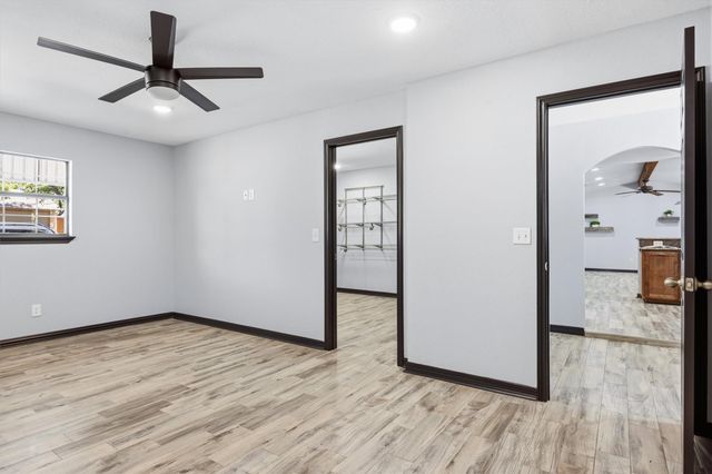1011 Serenada DR, Georgetown, TX 78628