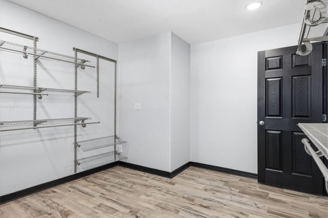 1011 Serenada DR, Georgetown, TX 78628