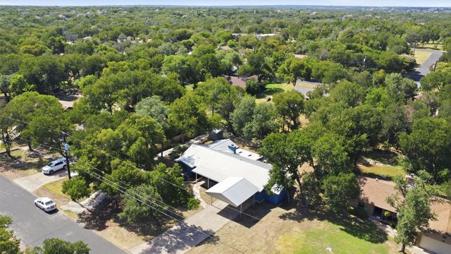 1011 Serenada DR, Georgetown, TX 78628