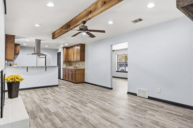 1011 Serenada DR, Georgetown, TX 78628