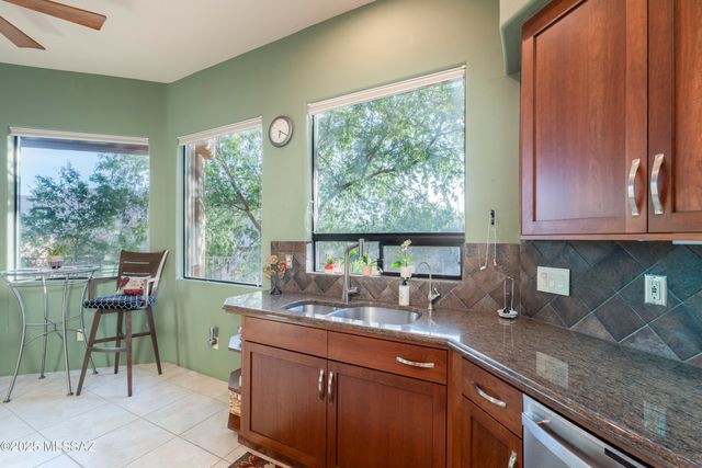 4003 N Lindstrom Place, Tucson, AZ 85750