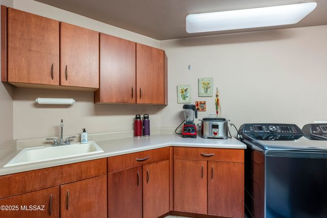 4003 N Lindstrom Place, Tucson, AZ 85750