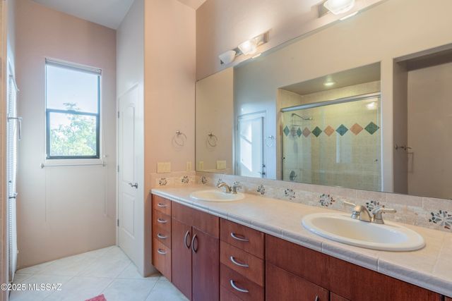 4003 N Lindstrom Place, Tucson, AZ 85750