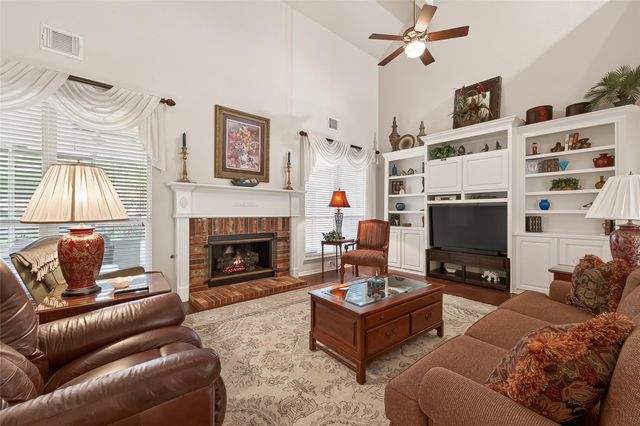 522 Beauregard Drive, Conroe, TX 77302